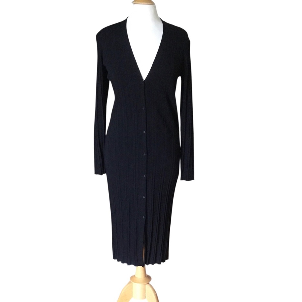 M.M. LaFleur Black V Neck Front Button Ribbed Midi Dress XS